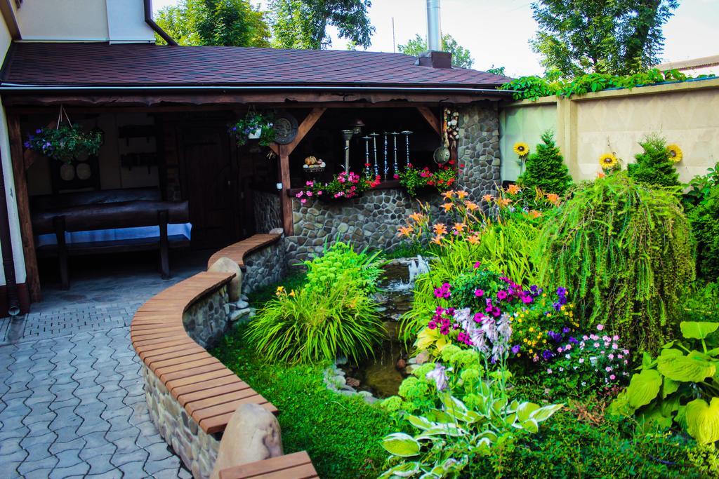 Nashe Misto Guest House Kovel Exterior photo
