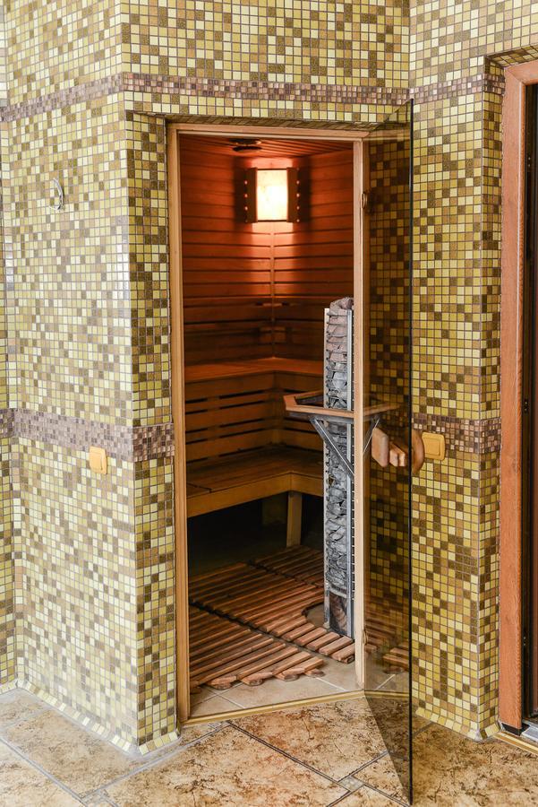 Nashe Misto Guest House Kovel Exterior photo